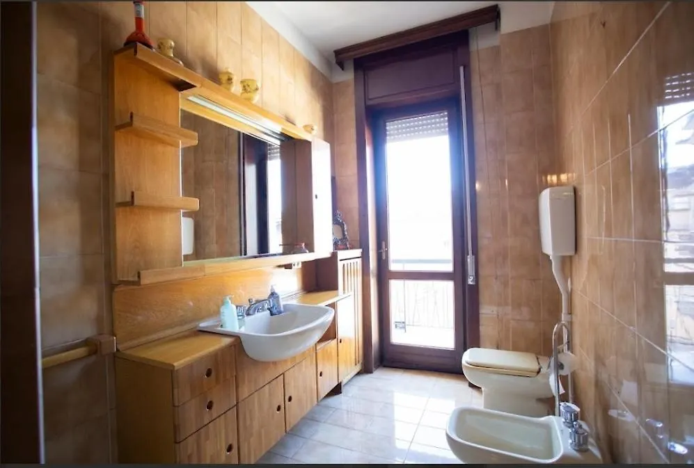 Sofi Home Bergamo Guest house