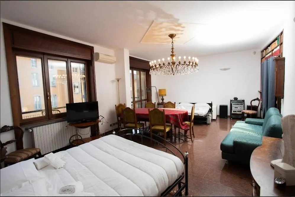 Sofi Home Bergamo Guest house